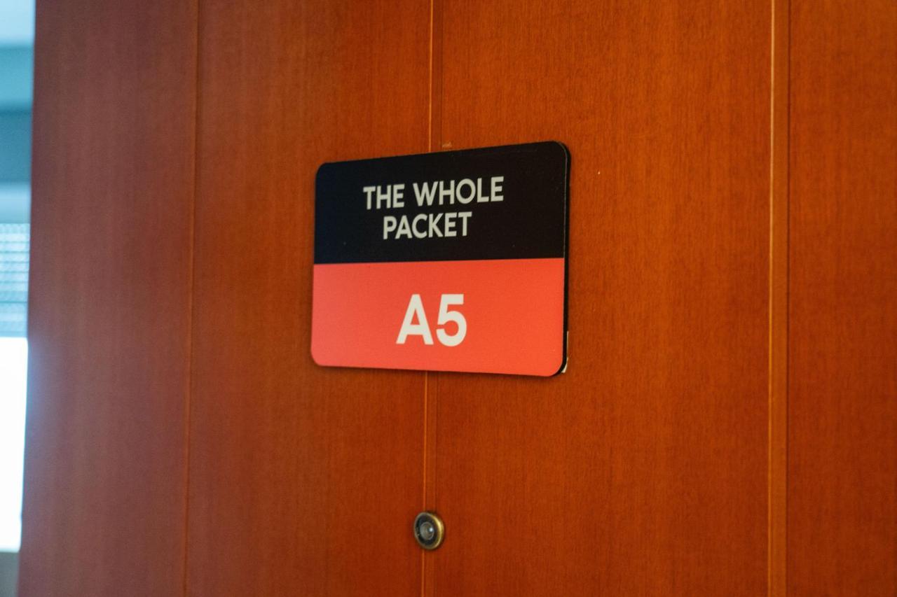 The Whole Packet A5 Center With Parking Apartment